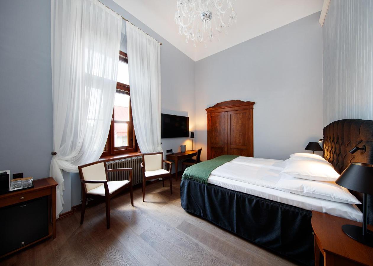 Schloss Fellin Boutique Hotel And Spa วิลยันดี ภายนอก รูปภาพ
