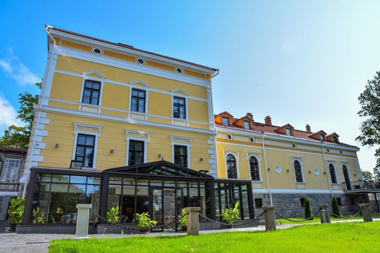 Schloss Fellin Boutique Hotel And Spa วิลยันดี ภายนอก รูปภาพ