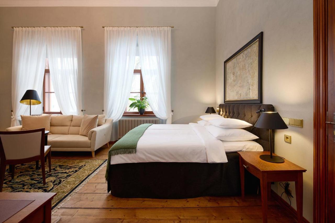 Schloss Fellin Boutique Hotel And Spa วิลยันดี ภายนอก รูปภาพ