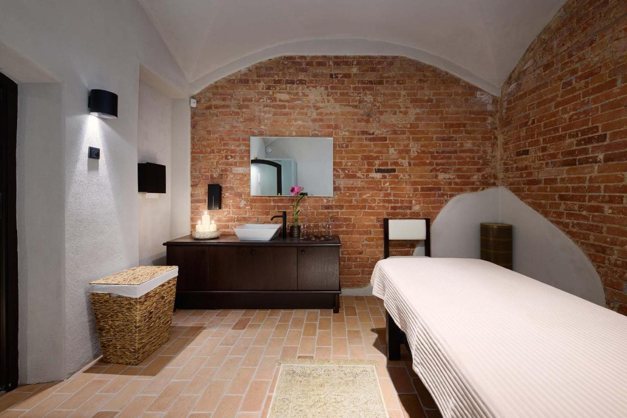 Schloss Fellin Boutique Hotel And Spa วิลยันดี ภายนอก รูปภาพ