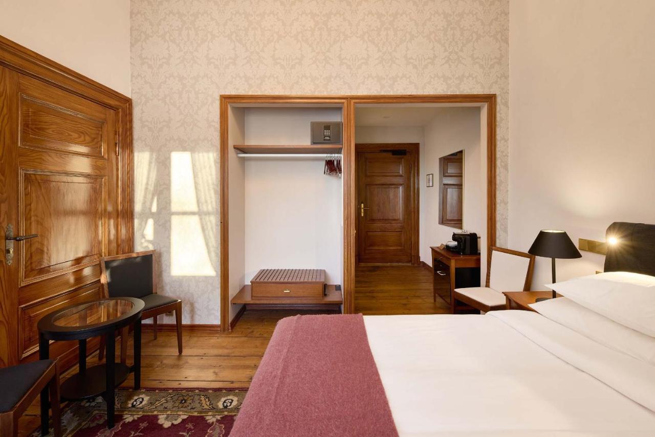 Schloss Fellin Boutique Hotel And Spa วิลยันดี ภายนอก รูปภาพ