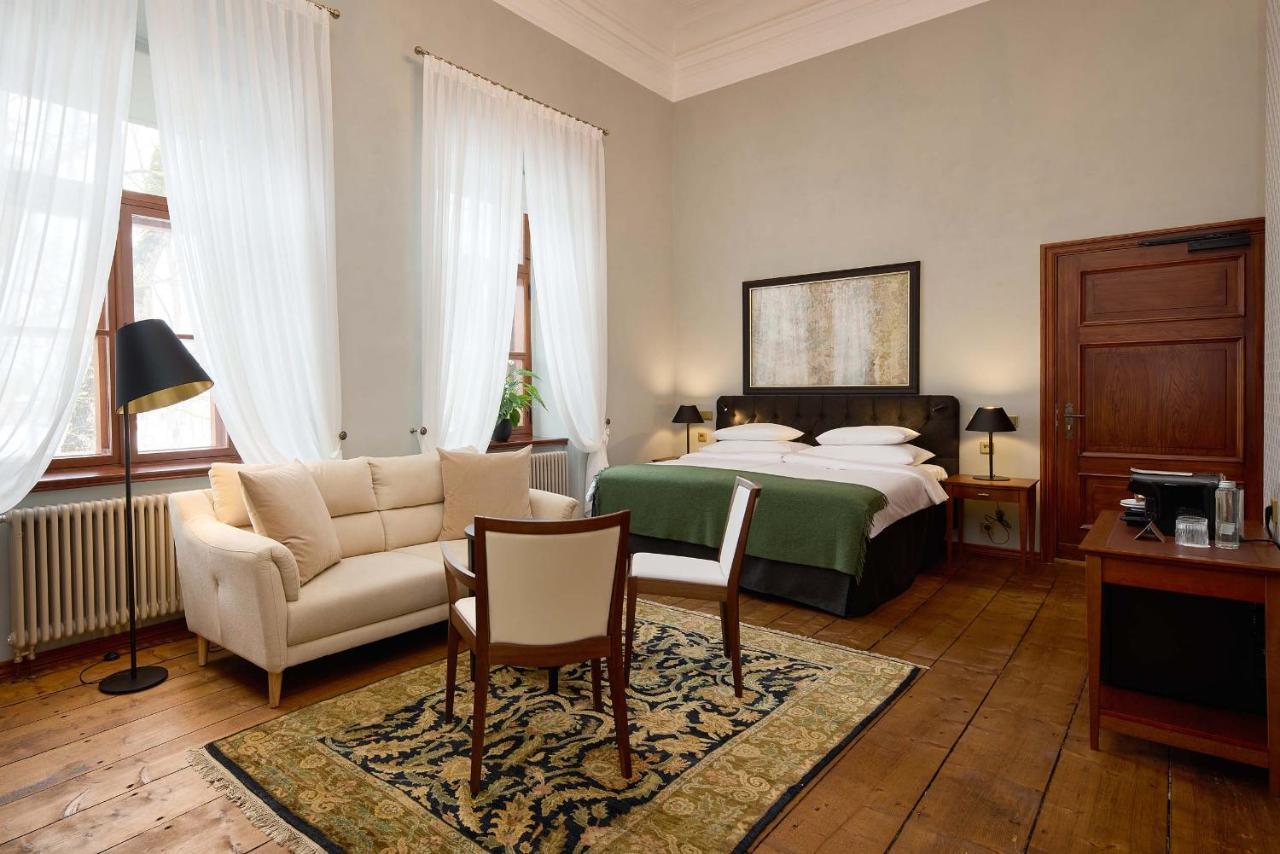 Schloss Fellin Boutique Hotel And Spa วิลยันดี ภายนอก รูปภาพ