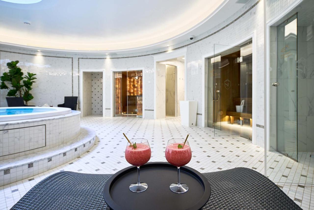 Schloss Fellin Boutique Hotel And Spa วิลยันดี ภายนอก รูปภาพ