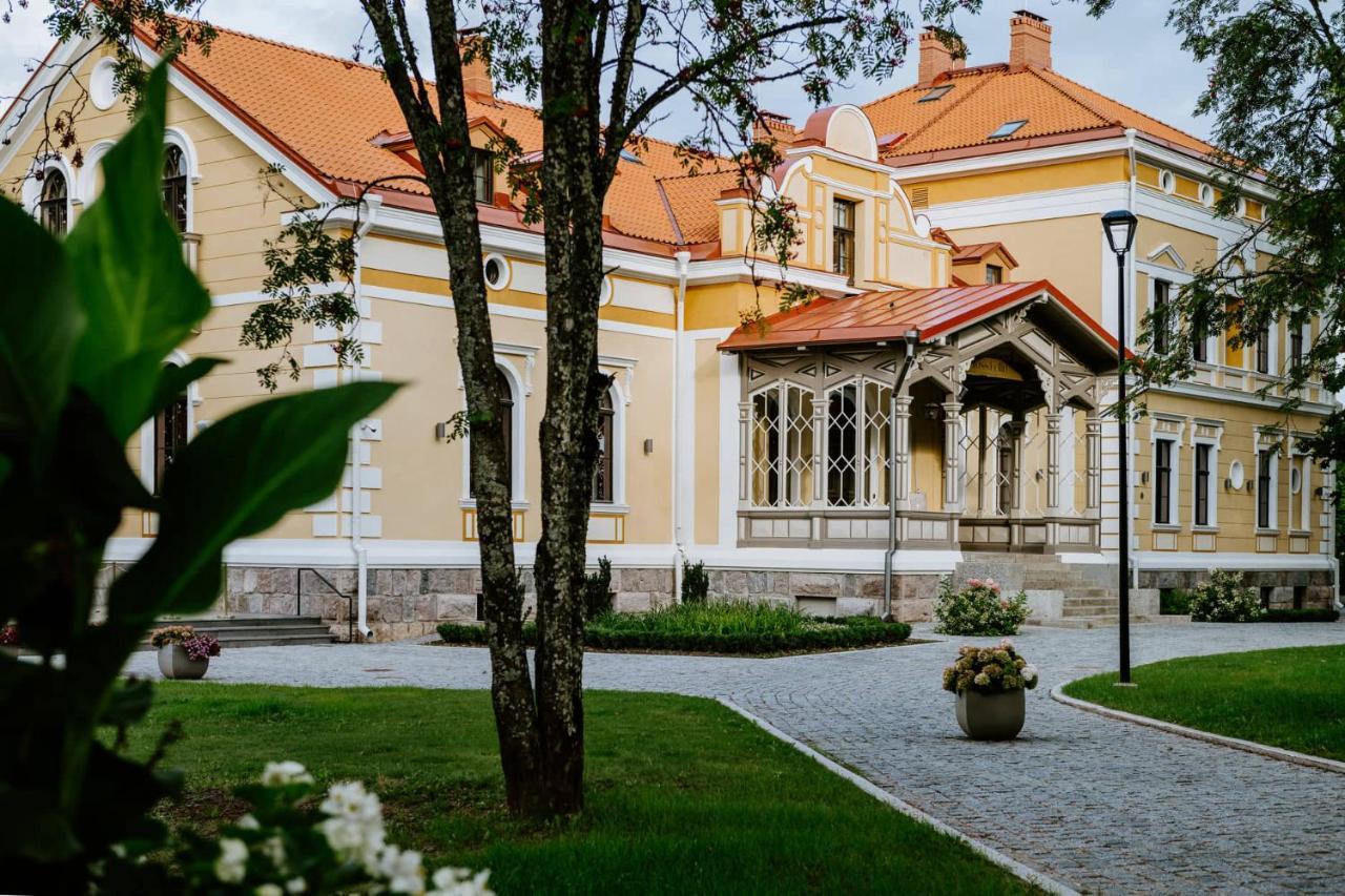 Schloss Fellin Boutique Hotel And Spa วิลยันดี ภายนอก รูปภาพ